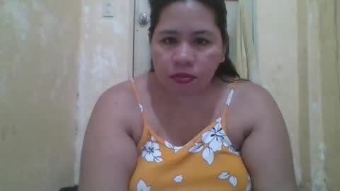 Snapshot of thelma794100 chatting on December 20, 12:51 am thelma794100 online show from December 20, 12:51 am