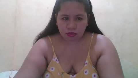 Snapshot of thelma794100 chatting on February 17, 11:44 pm thelma794100 online show from February 17, 11:44 pm