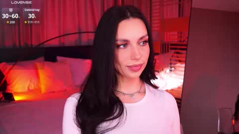 Snapshot of thelunax chatting on February 7, 8:34 pm Luna online show from February 7, 8:34 pm