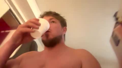 Snapshot of theman6789000 chatting on December 2, 3:18 pm theman6789000 online show from December 2, 3:18 pm