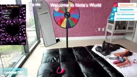 Snapshot of themanseater chatting on April 3, 4:49 pm Themaneater online show from April 3, 4:49 pm