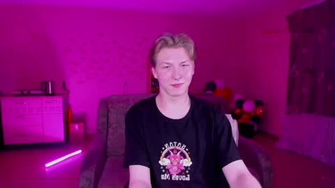 Snapshot of themikesever chatting on January 15, 6:51 pm Sever online show from January 15, 6:51 pm