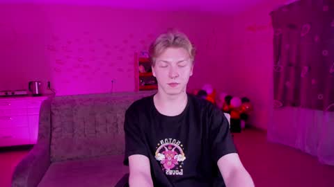 Snapshot of themikesever chatting on January 23, 5:10 pm Sever online show from January 23, 5:10 pm