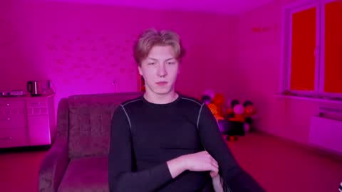 Snapshot of themikesever chatting on February 3, 9:07 pm Sever online show from February 3, 9:07 pm