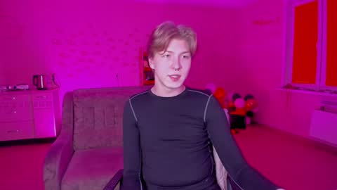 Snapshot of themikesever chatting on February 4, 5:23 pm Sever online show from February 4, 5:23 pm