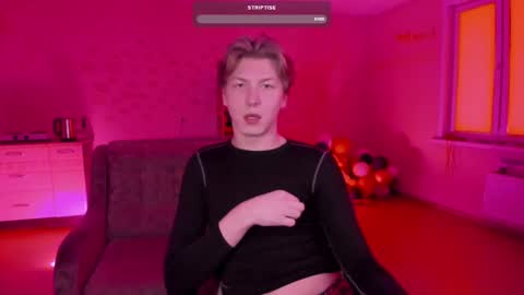 Snapshot of themikesever chatting on February 12, 2:56 am Sever online show from February 12, 2:56 am