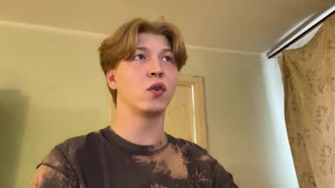 Snapshot of themikesever chatting on September 29, 4:39 am Sever online show from September 29, 4:39 am