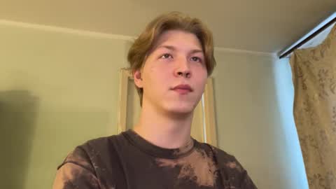 Snapshot of themikesever chatting on October 1, 1:44 am Sever online show from October 1, 1:44 am