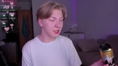 Snapshot of themikesever chatting on December 2, 12:54 pm Sever online show from December 2, 12:54 pm