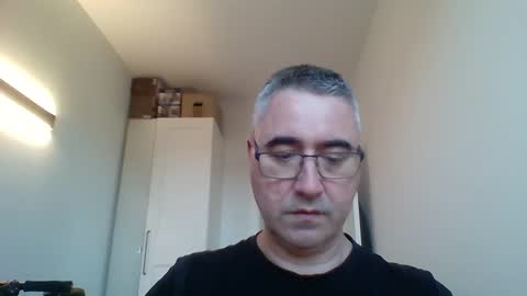 Snapshot of themohican chatting on March 28, 10:26 am Themohican online show from March 28, 10:26 am