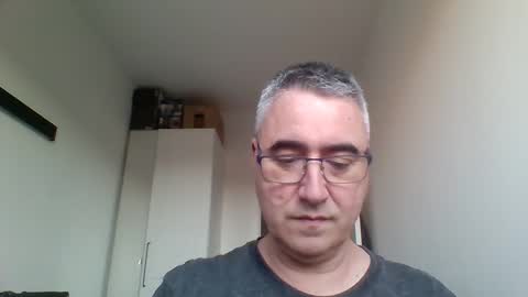 Snapshot of themohican chatting on March 30, 5:25 pm Themohican online show from March 30, 5:25 pm