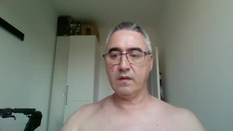 Themohican online show from May 28, 3:53 pm