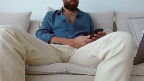 Snapshot of themonarchgoat chatting on September 21, 6:59 am TheMonarchGoat online show from September 21, 6:59 am