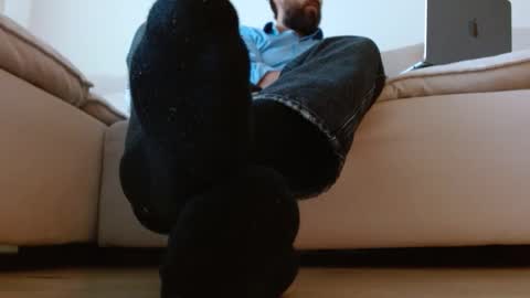 Snapshot of themonarchgoat chatting on October 3, 12:13 pm TheMonarchGoat online show from October 3, 12:13 pm