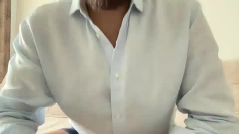 Snapshot of themonarchgoat chatting on January 6, 12:31 pm TheMonarchGoat online show from January 6, 12:31 pm