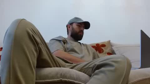 Snapshot of themonarchgoat chatting on February 11, 6:18 am TheMonarchGoat online show from February 11, 6:18 am