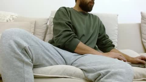 Snapshot of themonarchgoat chatting on February 15, 3:58 am TheMonarchGoat online show from February 15, 3:58 am