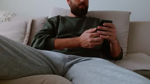 Snapshot of themonarchgoat chatting on February 15, 7:51 am TheMonarchGoat online show from February 15, 7:51 am