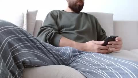 Snapshot of themonarchgoat chatting on February 21, 8:48 am TheMonarchGoat online show from February 21, 8:48 am