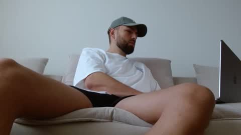 Snapshot of themonarchgoat chatting on March 28, 10:04 am TheMonarchGoat online show from March 28, 10:04 am