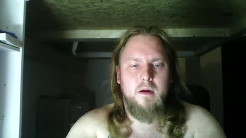 Snapshot of thenewdude1992 chatting on December 20, 11:26 pm thenewdude1992 online show from December 20, 11:26 pm
