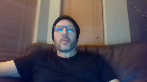 Snapshot of theo6974z chatting on February 24, 11:43 am theo6974z online show from February 24, 11:43 am