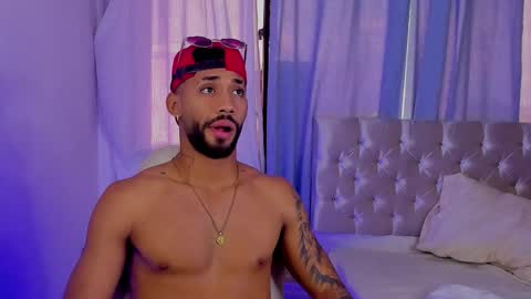 Theo Sky online show from September 30, 9:09 pm