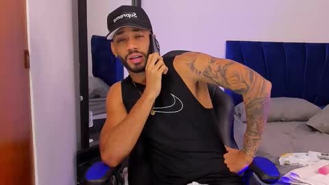 Theo Sky online show from October 3, 9:12 pm