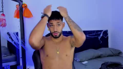 Theo Sky online show from October 18, 3:46 pm