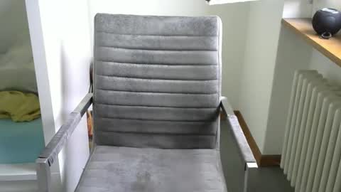 theoone7891 online show from April 20, 2:42 pm