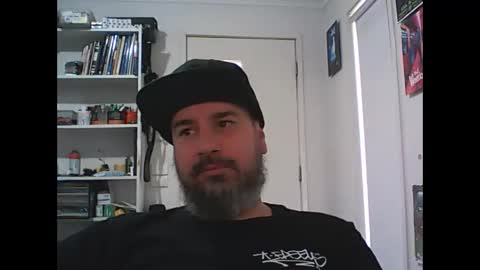 aussiebeard online show from November 14, 1:15 am