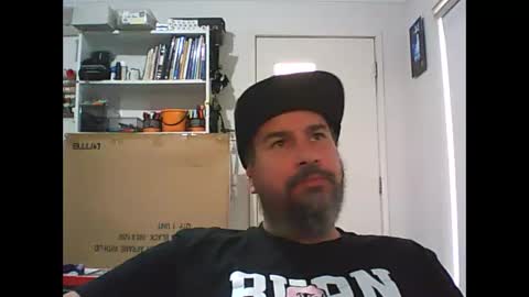 aussiebeard online show from February 13, 3:02 am
