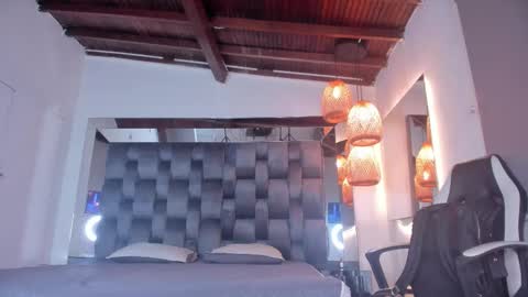 Snapshot of thepam_boobs chatting on March 13, 11:06 am Pamela online show from March 13, 11:06 am