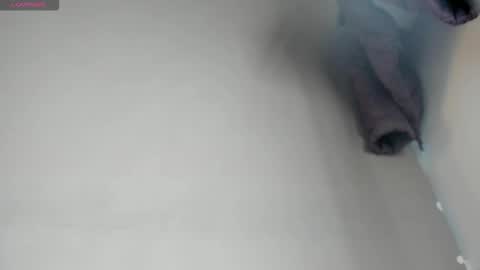 Snapshot of thepam_boobs chatting on March 27, 11:10 am Pamela online show from March 27, 11:10 am