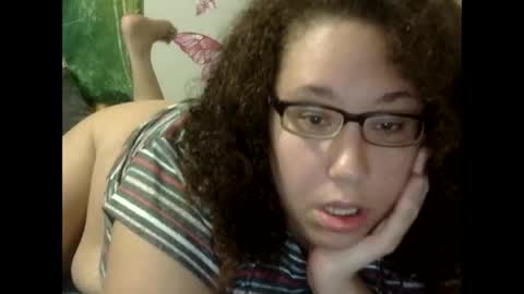 Snapshot of theplayfulbbw chatting on April 28, 3:33 am Amelia online show from April 28, 3:33 am