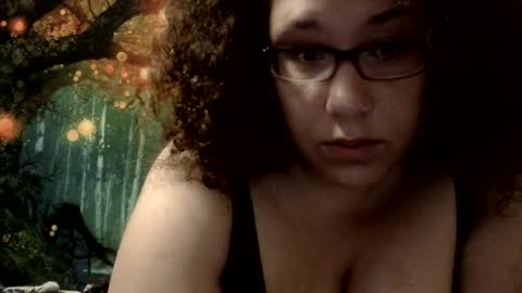 Snapshot of theplayfulbbw chatting on May 4, 2:18 am Amelia online show from May 4, 2:18 am
