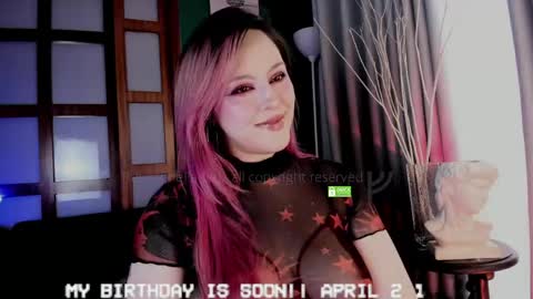 Snapshot of theprincess_rosee chatting on April 14, 8:26 pm Rosie online show from April 14, 8:26 pm