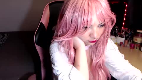 Sara online show from May 8, 10:59 pm