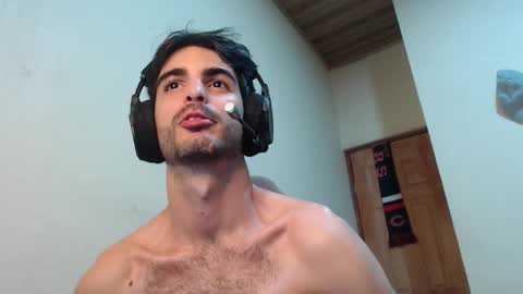 Santiago Enrique online show from December 4, 5:06 am