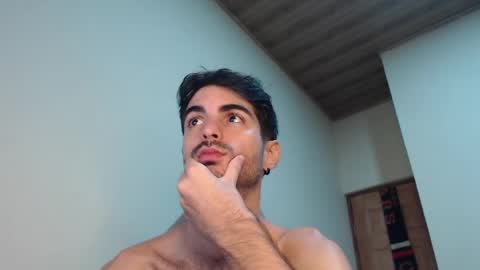Santiago Enrique online show from May 24, 6:18 am