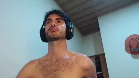 Santiago Enrique online show from May 25, 5:24 am