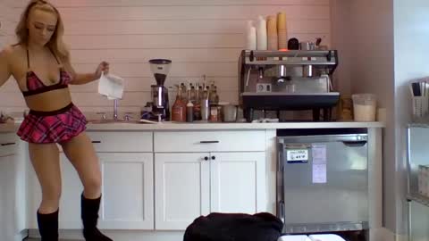 therealbabygofficial online show from October 1, 8:15 pm