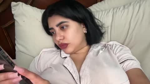 therealcamilabaddie online show from January 13, 3:23 am