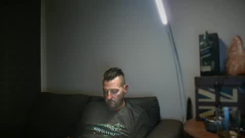 Snapshot of therealkurva4u chatting on December 3, 6:17 pm therealkurva4u online show from December 3, 6:17 pm