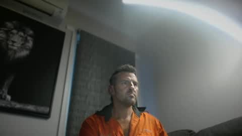 Snapshot of therealkurva4u chatting on December 11, 7:03 pm therealkurva4u online show from December 11, 7:03 pm