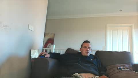 Snapshot of therealkurva4u chatting on December 22, 7:31 pm therealkurva4u online show from December 22, 7:31 pm