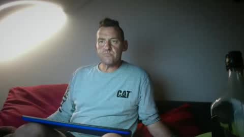 Snapshot of therealkurva4u chatting on January 2, 4:46 pm therealkurva4u online show from January 2, 4:46 pm