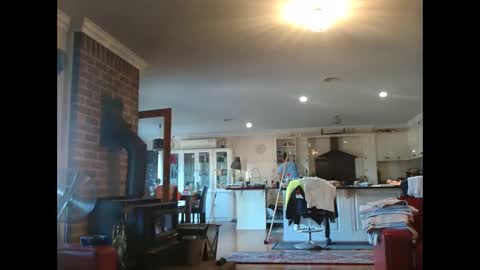 Snapshot of therealkurva4u chatting on February 13, 8:45 pm therealkurva4u online show from February 13, 8:45 pm