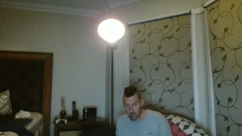 Snapshot of therealkurva4u chatting on September 13, 6:40 pm therealkurva4u online show from September 13, 6:40 pm