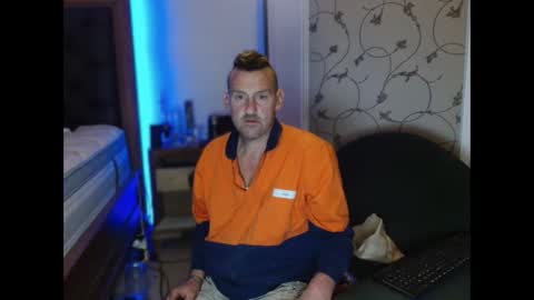Snapshot of therealkurva4u chatting on September 24, 5:49 pm therealkurva4u online show from September 24, 5:49 pm